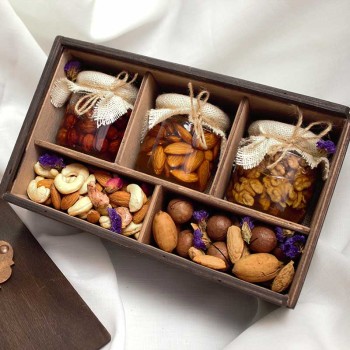 Gift set, nuts